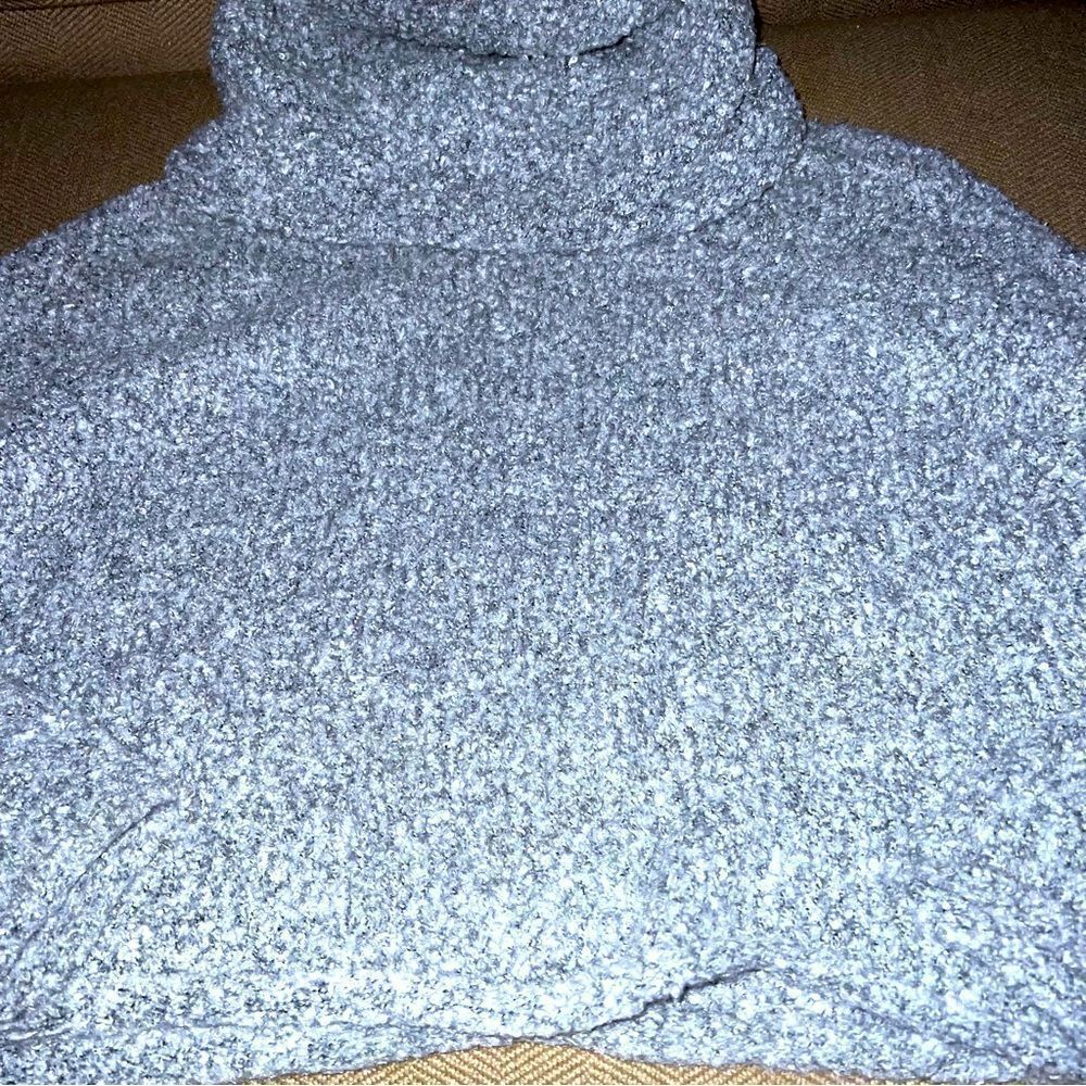 Free people Heather gray sweater size XS